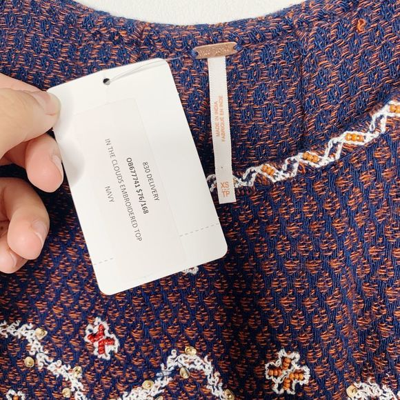 Free People In The Clouds Embroidered Burgundy Flare Oversized Top Size XS NWT - Picture 2 of 8